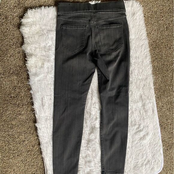 LIVERPOOL Pull On Jeans Dark Gray Elastic Waist Women’s Size 2P FLAWED - Picture 2 of 10